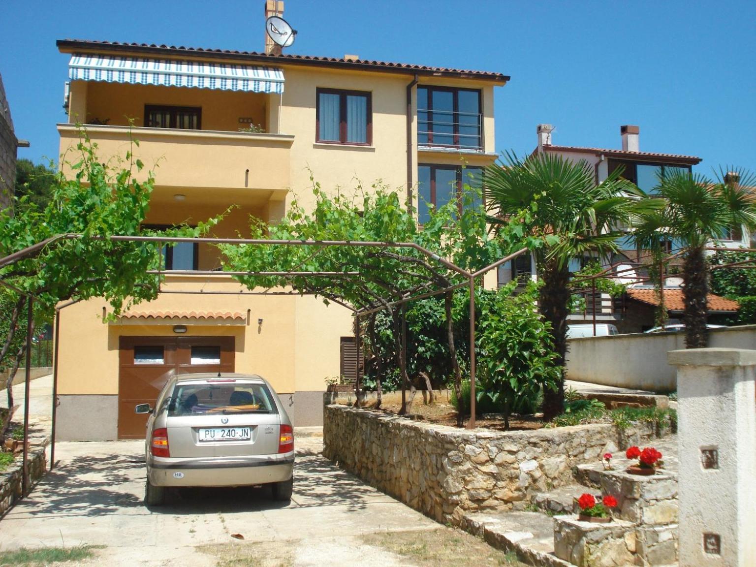 Apartment Borik *